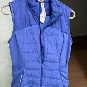 Lululemon Blue down for it vest size 8